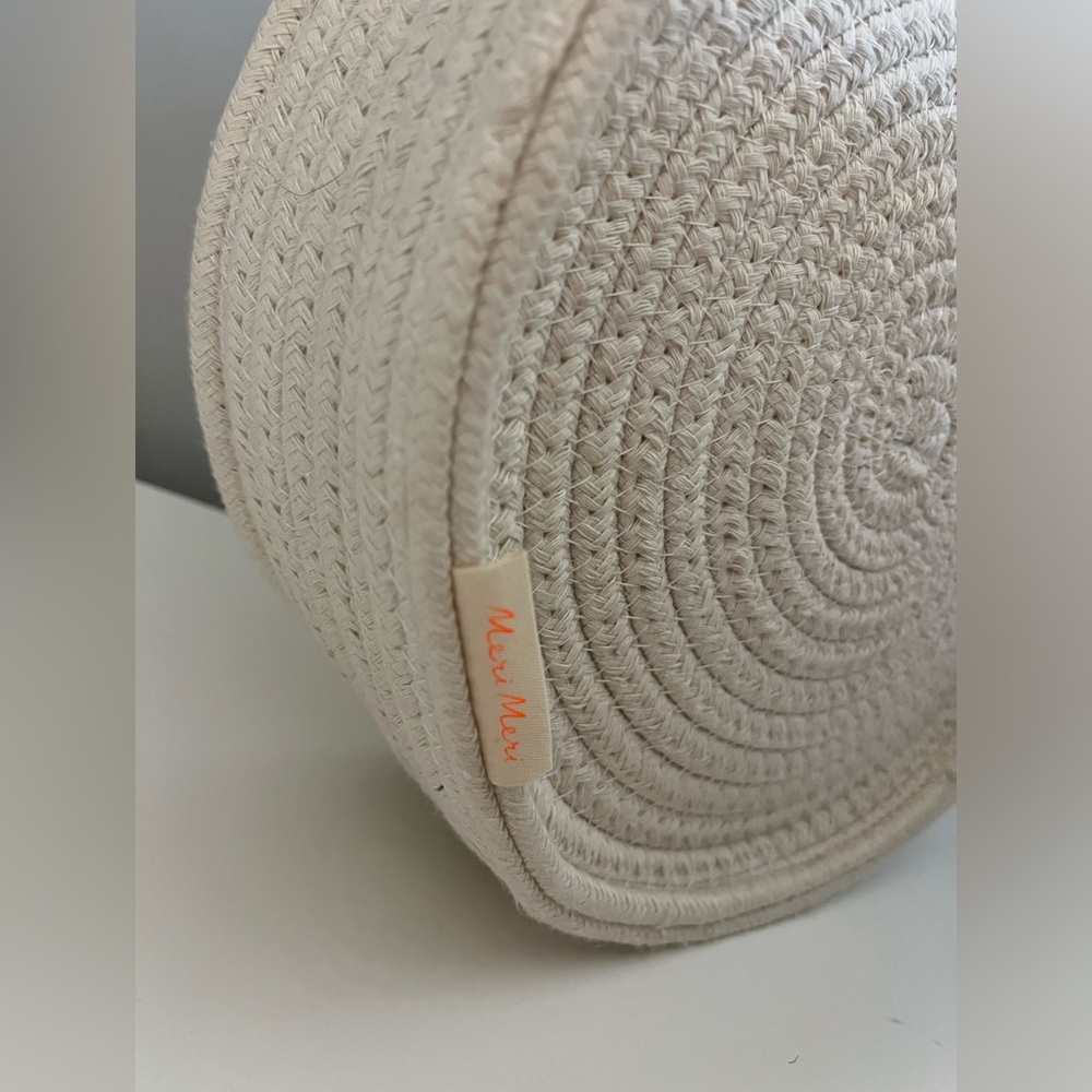 Meri Meri Sun Rope Round Tote Bag - Picture 2 of 2